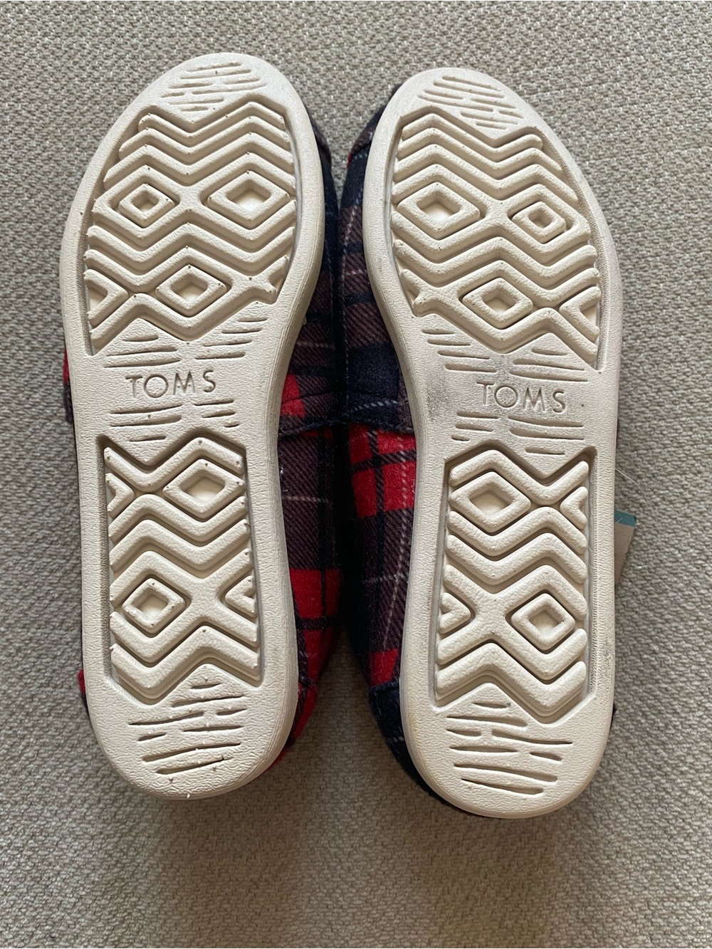TOMS  Women's Faux Fur Lined Red/Black Plaid Slip On Flats Size 6W